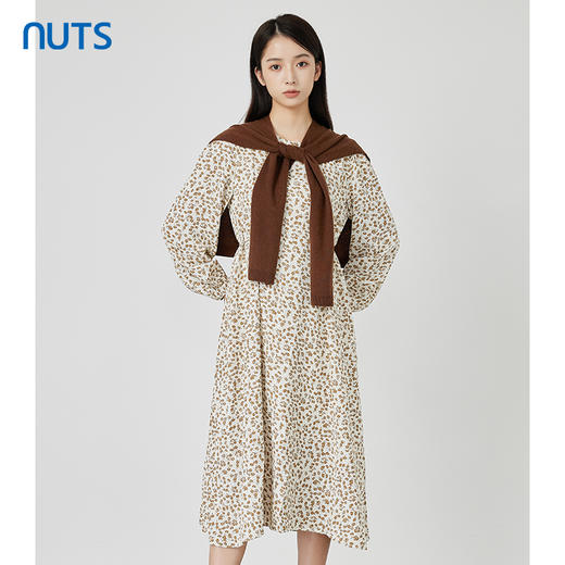 NUTS春秋季新款时尚碎花休闲风长袖连衣裙女（含披肩）231103217 商品图2