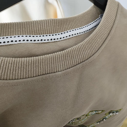 SZ2671春秋款圆领卫衣纯棉薄款不加绒女士碎花字母镶钻上衣宽松版型 商品图3