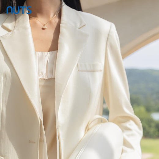 NUTS秋季新款纯色简约时尚气质优雅通勤西装外套4320402A1 商品图3