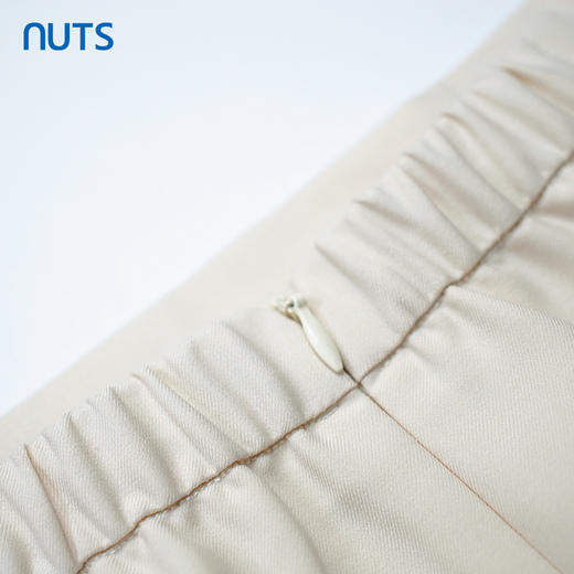 NUTS秋季新款纯色宽松显瘦开叉直筒温柔长裙女231063204 商品图3