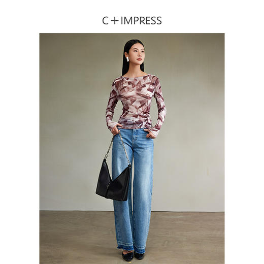 西嘉时髦松弛感|一字微荡领安可拉红抽褶显瘦针织印花上衣 商品图3