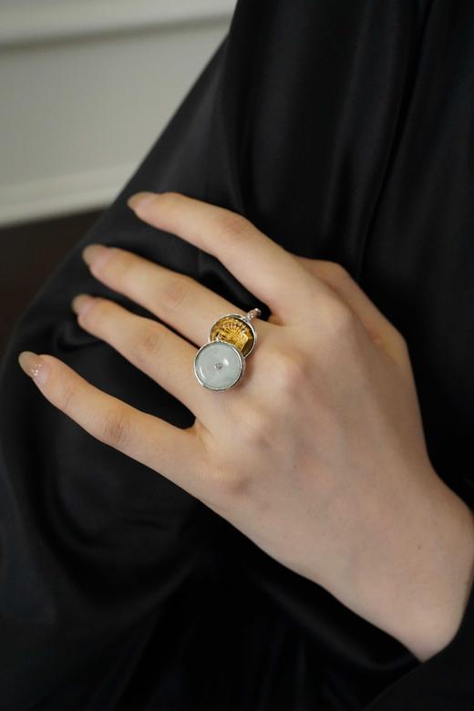 花花艺术客厅 特别定制款 千佛图系列戒指  艺术款千 fo 手工雕刻厚银戒指+tian 然翡翠千手千眼 又见 音戒指💍随时随地可以忆念pu萨与 fo的慈悲、智慧与力量！（戒圈大小可调不挑指围） 商品图11