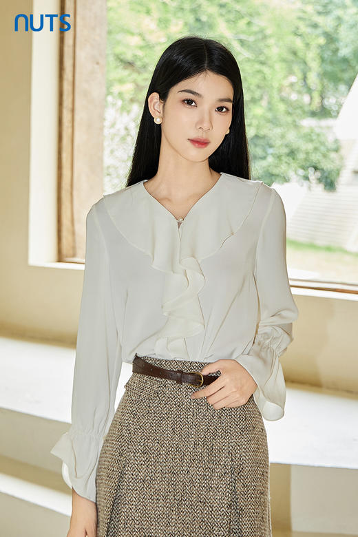 NUTS秋季2023新款荷叶边甜美衬衫女长袖上衣别致打底衫4350101A1 商品图5