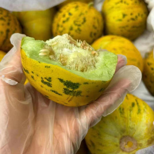 八里香甜瓜，隔着8里都能闻到香气，纯甜，约2.8斤/份， 商品图1