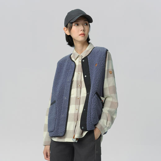 北极狐 户外羊羔毛马甲外套2024秋冬新款 女士抓绒夹克 07242212 商品图1