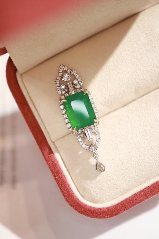 3.9ct 祖母绿吊坠 商品图1