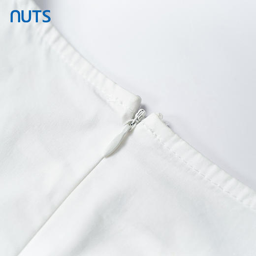 NUTS秋季新款法式收腰显瘦黑白撞色甜酷气质短袖连衣裙 商品图4