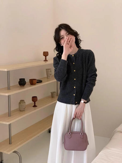 早秋三色开衫 商品图4