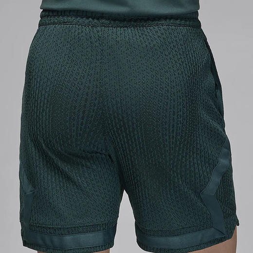 FN5868-366 商品图1