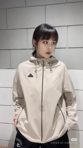 阿迪达斯JJ1128