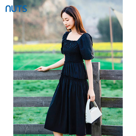 NUTS夏季新中式大方领泡泡袖连衣裙小黑裙422101231 商品图1