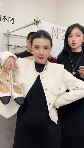 超会选 ❣️她的鞋子有点好看呀