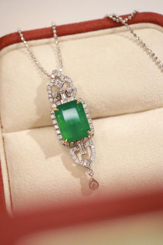 3.9ct 祖母绿吊坠 商品图6