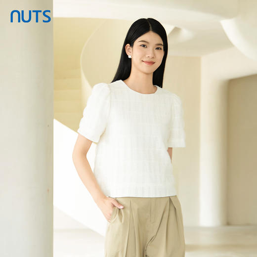 NUTS秋季新款白色圆领简约直筒泡泡袖套头衬衫衫女4320111A1 商品图3