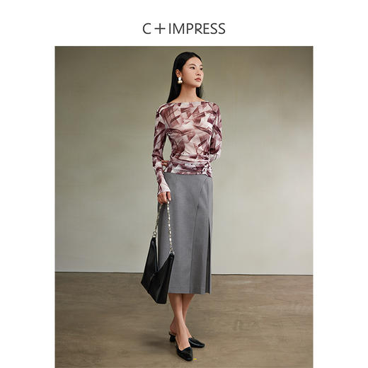 西嘉时髦松弛感|一字微荡领安可拉红抽褶显瘦针织印花上衣 商品图4