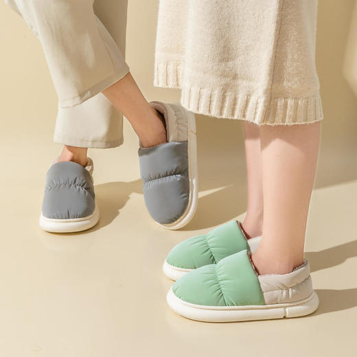 【49.9买一送一】庭晴防水防污羽绒棉拖 | 柔软亲肤 锁温抗寒 防滑抓地 男女同款 5色可选~ 商品图0