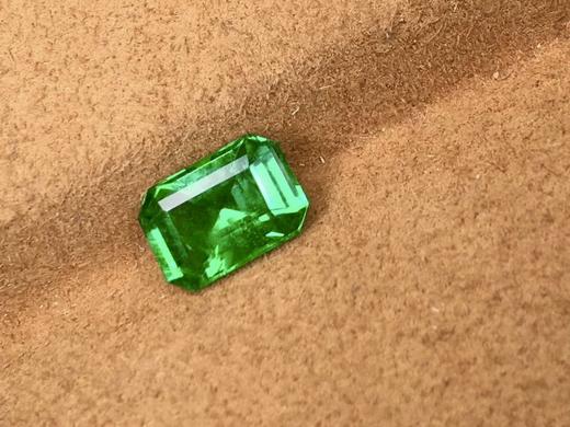 1.32ct 祖母绿裸石 商品图0