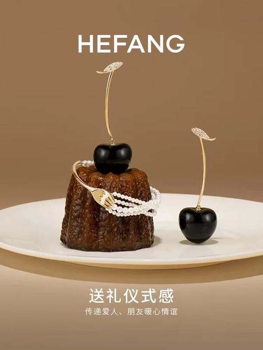 HEFANG何方珠宝餐具意面手链奶油意面仿珍珠轻奢手环 商品图4