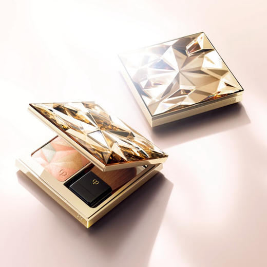 日本 CPB肌肤之钥 亮彩修容高光提亮定妆粉 10g 商品图9