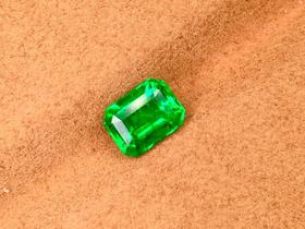 1.82ct 祖母绿裸石