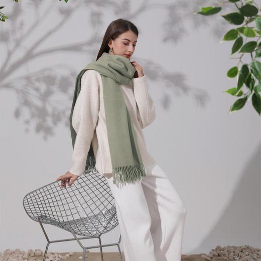 YANECINE羊绒围巾 | 软糯舒适 抗寒保暖 经典百搭 纯色系列 多种颜色可选 商品图4