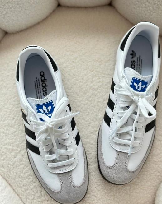 阿迪达斯B75806 商品图0