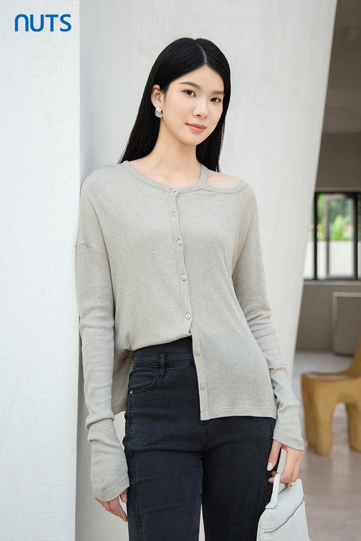 NUTS2023秋季新款通勤气质小众设计感长袖T恤女4390202A1 商品图5