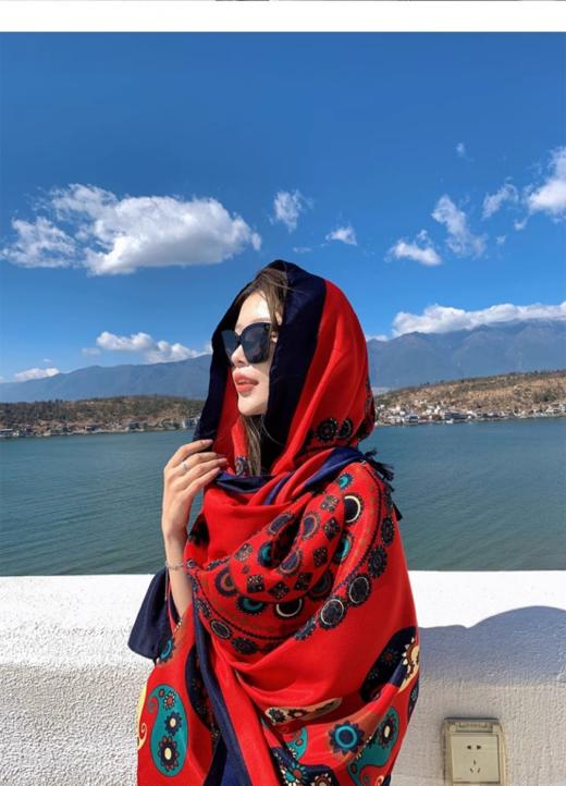 😍😍恨不得焊在身上!!太气质了!!💰69🉐明星同款披肩!!还配手提礼袋✅2种尺寸，13个款式👍 商品图6