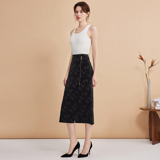 EITIE爱特爱秋季新款百搭时尚减龄修身针织无袖上衣小背心女D2401403 商品图8