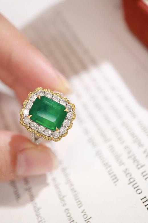 2.94ct 祖母绿戒指 商品图2