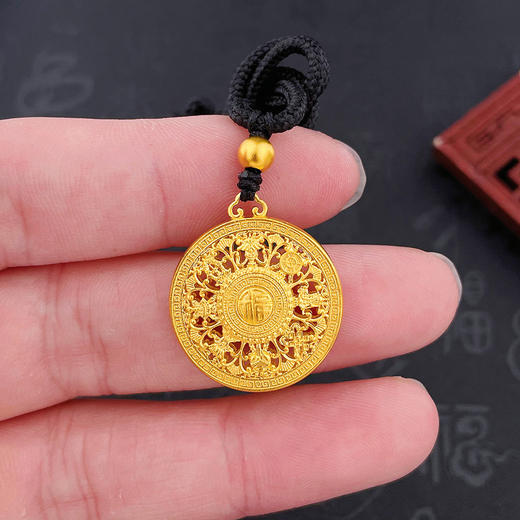 【限时克减128元】足金 #八宝罗盘 #古法挂绳空心镂空万福八宝罗盘吊坠（面宽约26.3*22.7mm，含珠子）(ANWZGFDZ00200-15)预售产品下单后不退款不退货不换货不补差价 商品图4