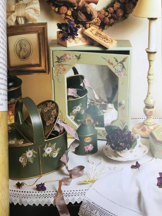 维多利亚式工艺复原 50余幅彩色插图 精装16开 商品图13