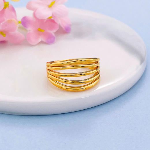 【限时克减150元】足金 【精品】无氰5D硬金固口戒指镂空绕线圈戒几何线条个性宽版固口圈戒(AR5DJZ00044)（预售产品下单后不退款不退货不换货不补差价） 商品图2