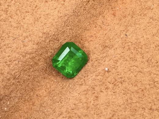 0.63ct 祖母绿裸石 商品图0