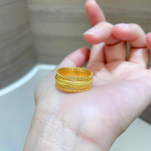 【限时克减150元】足金 古法镂空花丝固口戒指编织纹腰缠万贯双排铜钱固口圈戒固口圈戒（面宽约7.1-7.5mm）(ANWZGFJZ00037)（预售产品下单后不退款不退货不换货不补差价 商品图4