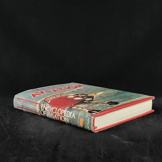 国际航空百科全书（1977） 数百幅插图 精装大16开 商品图1