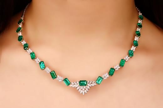 15.6ct 祖母绿晚装链 商品图5