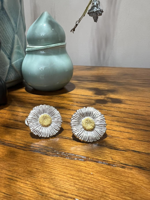 816-6 雏菊耳夹耳环 现货少量 除了无标就是圆正 商品图12