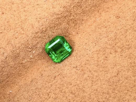 0.51ct 祖母绿裸石 商品图3