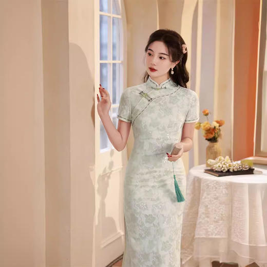 夏款复合蕾丝宽边中长款旗袍浅绿修身低开衩SJT650 商品图3