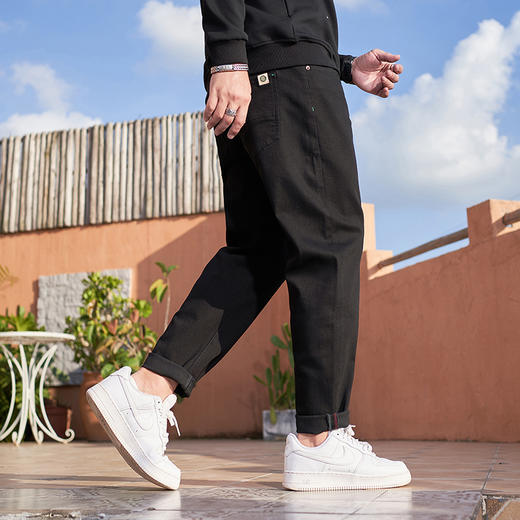 【新款DMH】大依优型大码牛仔裤加肥加大宽松男士卫裤胖子300斤显瘦潮流运动 商品图3