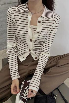 LNNNS 米棕色条纹针织两件套 13486