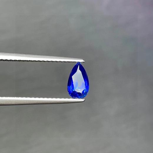 0.89ct 蓝宝石裸石 商品图3