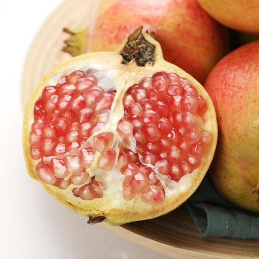 云南突尼斯软籽石榴礼盒6-8粒2.5kg 商品图1