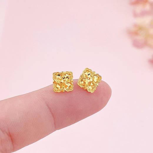 【限时克减150元】足金999 #碎碎冰 #小红书 5G黄金碎碎冰影底复古四叶草耳饰耳钉(AG5GES00138)（预售产品下单后不退款不退货不换货不补差价） 商品图2