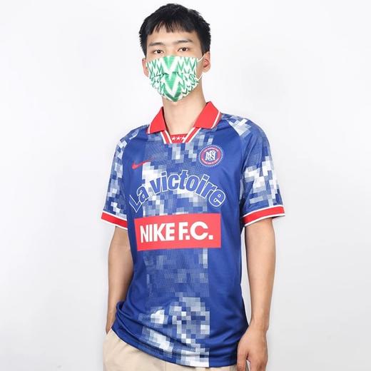 小李子:NIKE耐克FC潮流短袖休闲短袖生活T恤成人男 商品图3