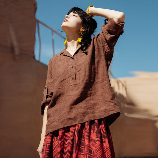 * 绽放588朵/【苏木系列】早秋士林色织亚麻翻领小衫咖啡色上衣衬衫 商品图3