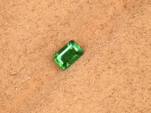 0.33ct 祖母绿裸石 商品图0