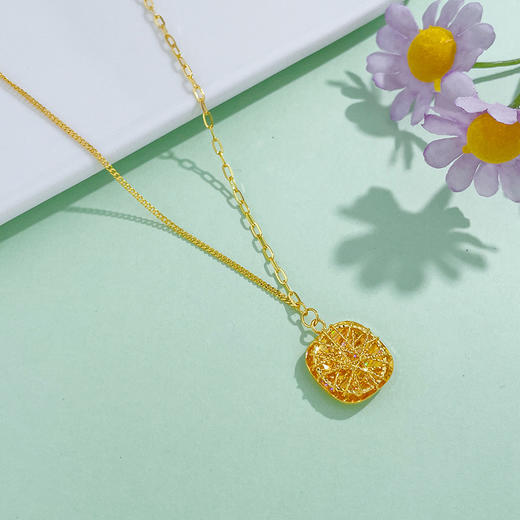 【限时克减150元】足金999 #小方糖 #小红书 （足金999字印）5G黄金调节AB项链绕线七彩小方糖几何方牌套链(5GTL01562)（预售产品下单后不退款不退货不换货不补差价 商品图3