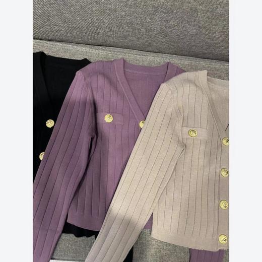 2024新品 佳佳同款【黑骑士-加色版】法式V领小香气质针织开衫小香风短款短款 商品图2